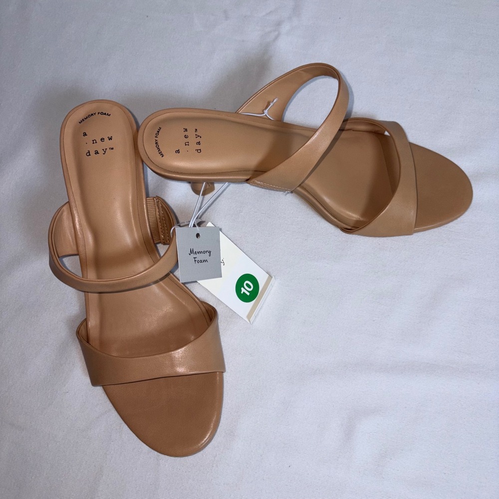 A New Day Paige Heels 10 Tan NEW Two Strap Kitten Heel Memory Foam Sandals